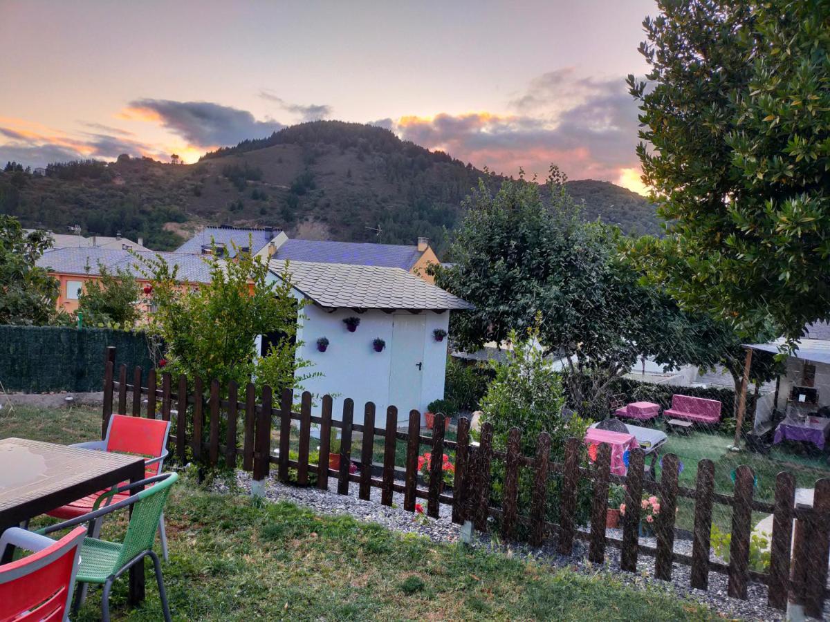 Albergue El Castillo Villafranca Del Bierzo Buitenkant foto